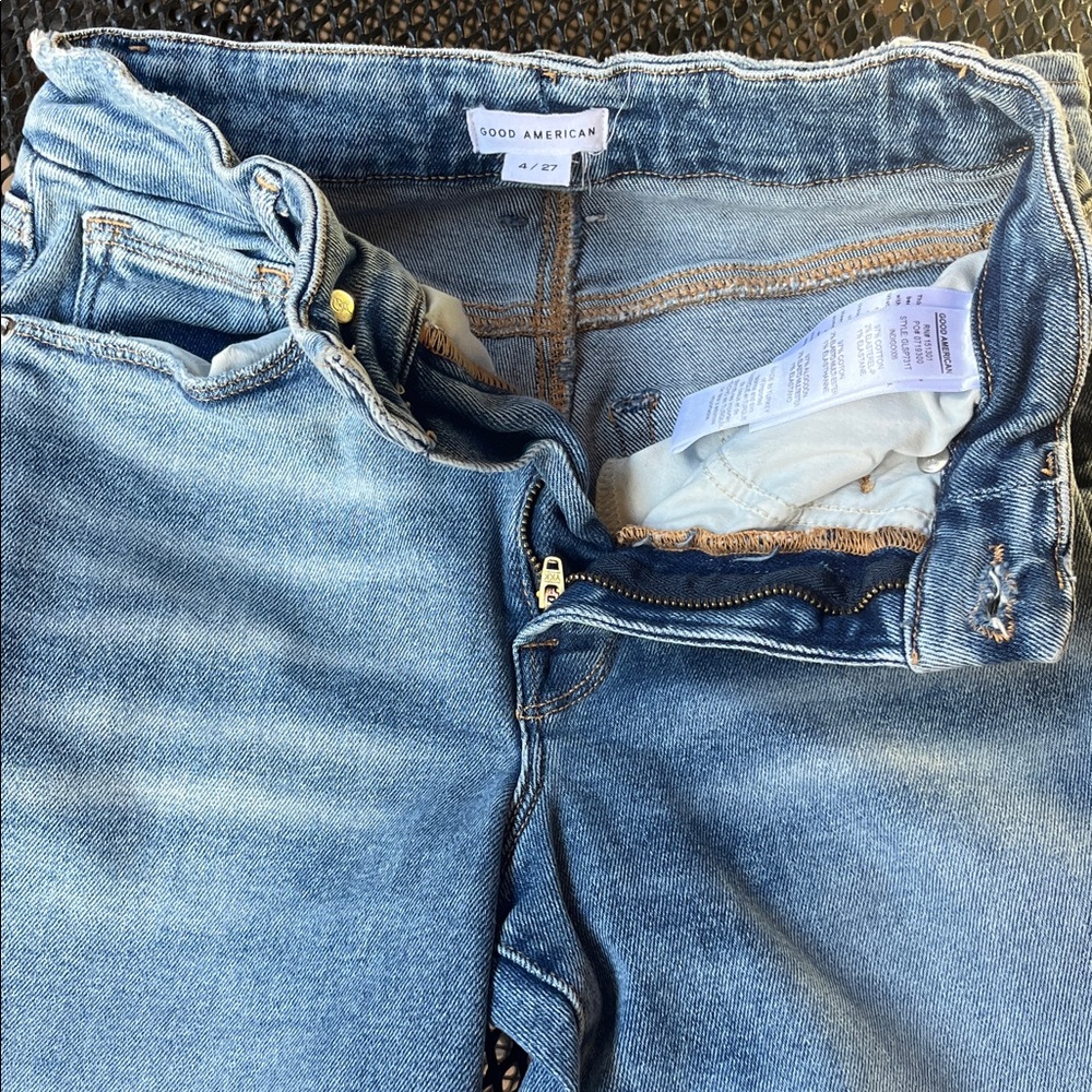 Good American High Rise Light Blue Jeans